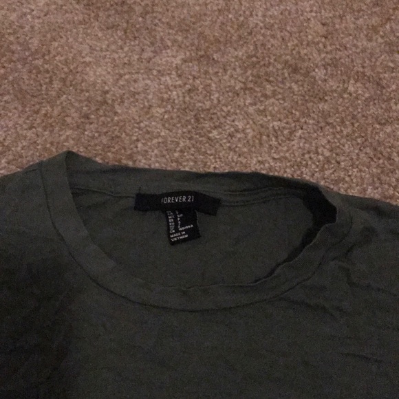 Forever 21 army green crop top - Picture 2 of 5